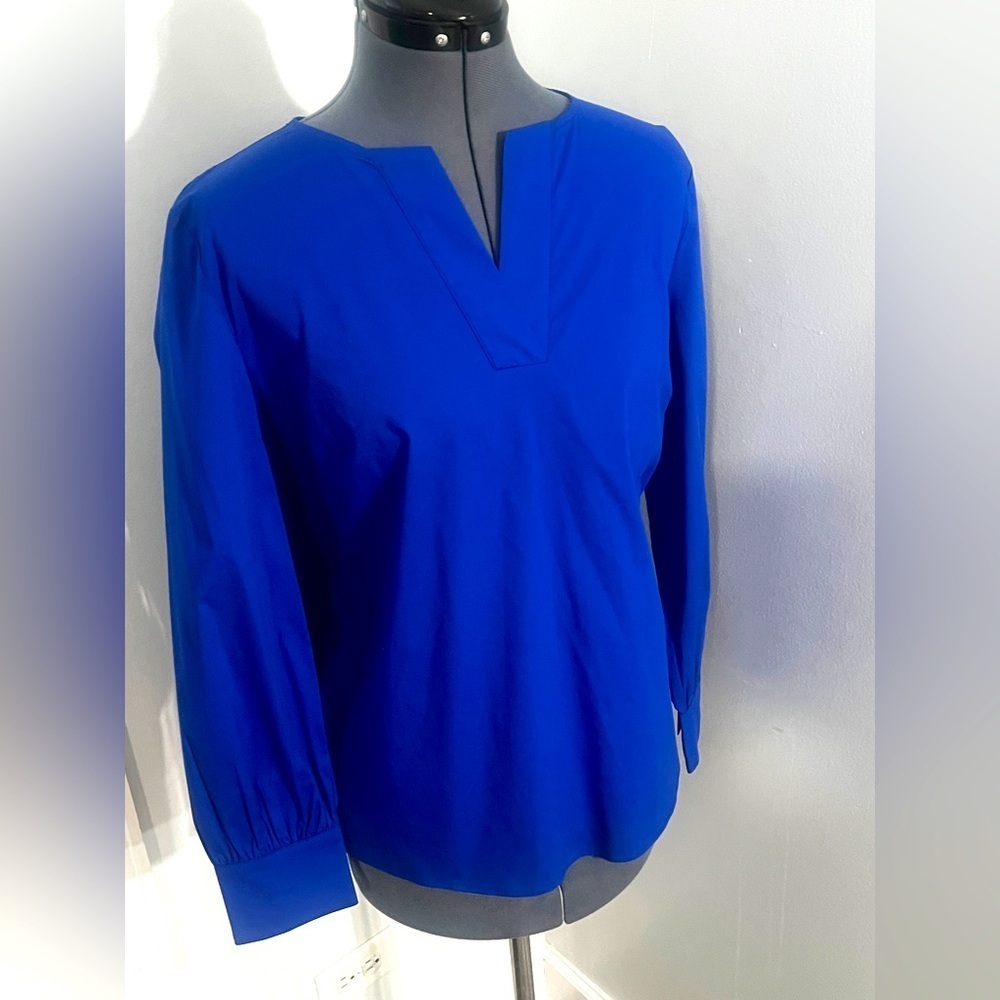 Ming Wang Sz M Royal Blue Woven Split V-Neck Long Sleeve High-Low Hem Blouse NWT